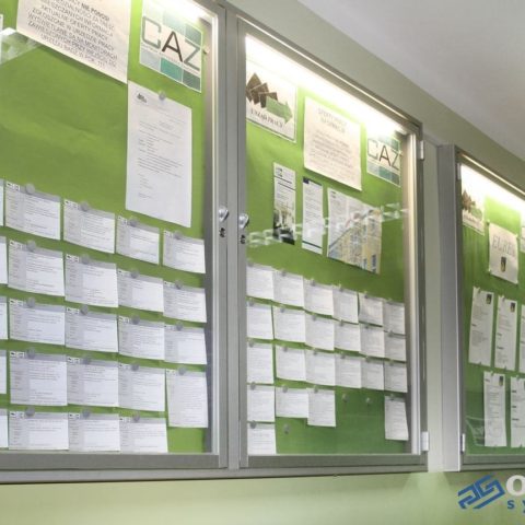 Gabloty informacyjne wewnętrzne pomogą Ci zaprezentować rozmaite treści tak, jak tego oczekujesz!